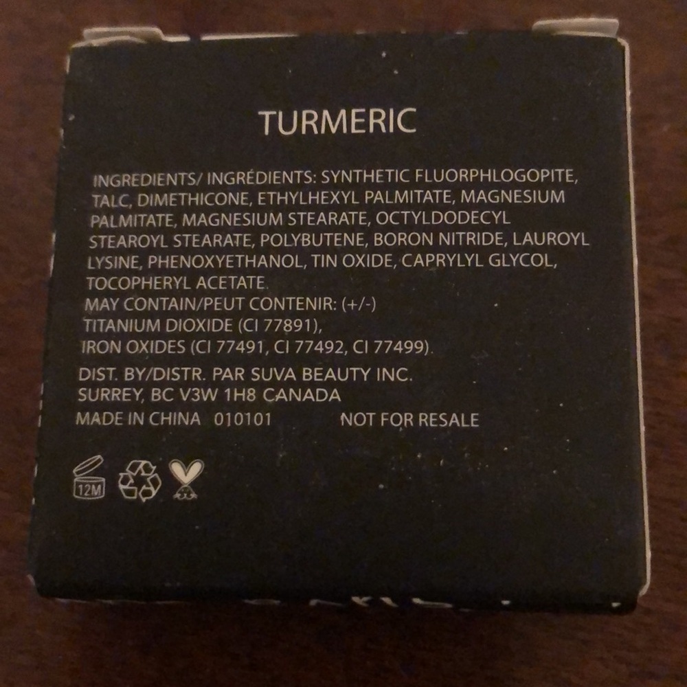 Assorted Eye Shadow - Picture 3 of 5